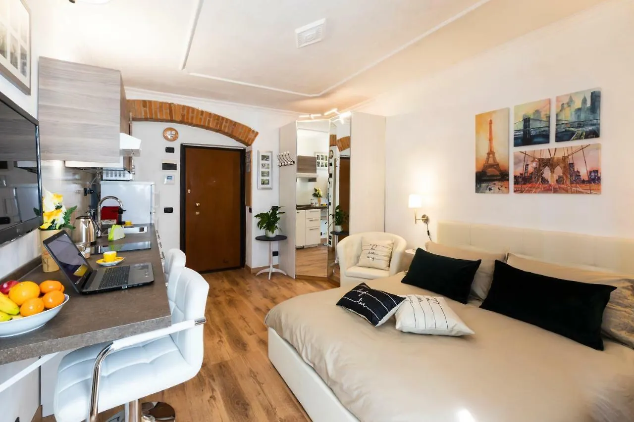 Smart Apartment - Milan Downtown Italy